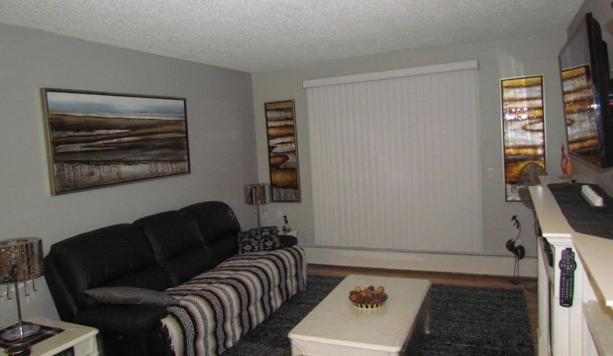 xr:d:DAFIsmKu8H8:91,j:32762040122,t:22081218