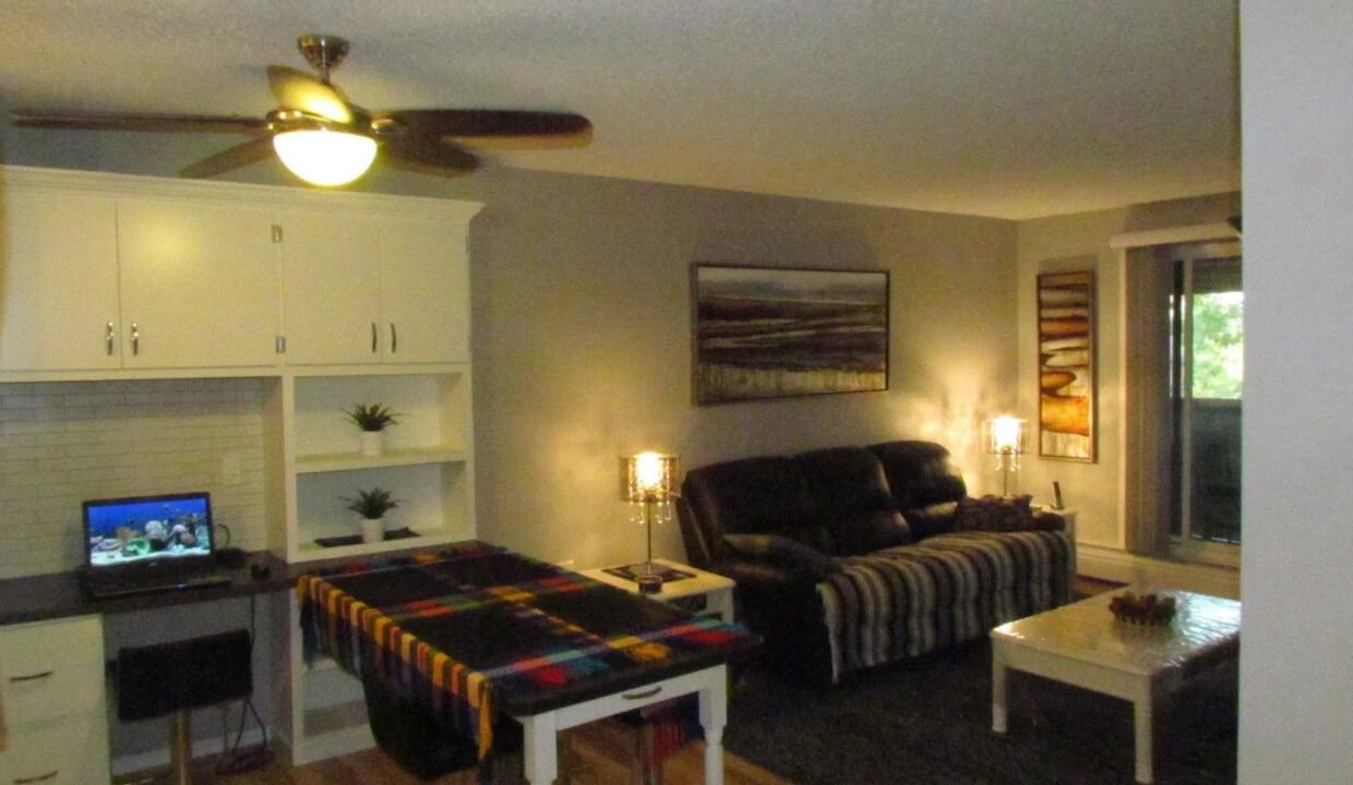 xr:d:DAFIsmKu8H8:92,j:32762048913,t:22081218