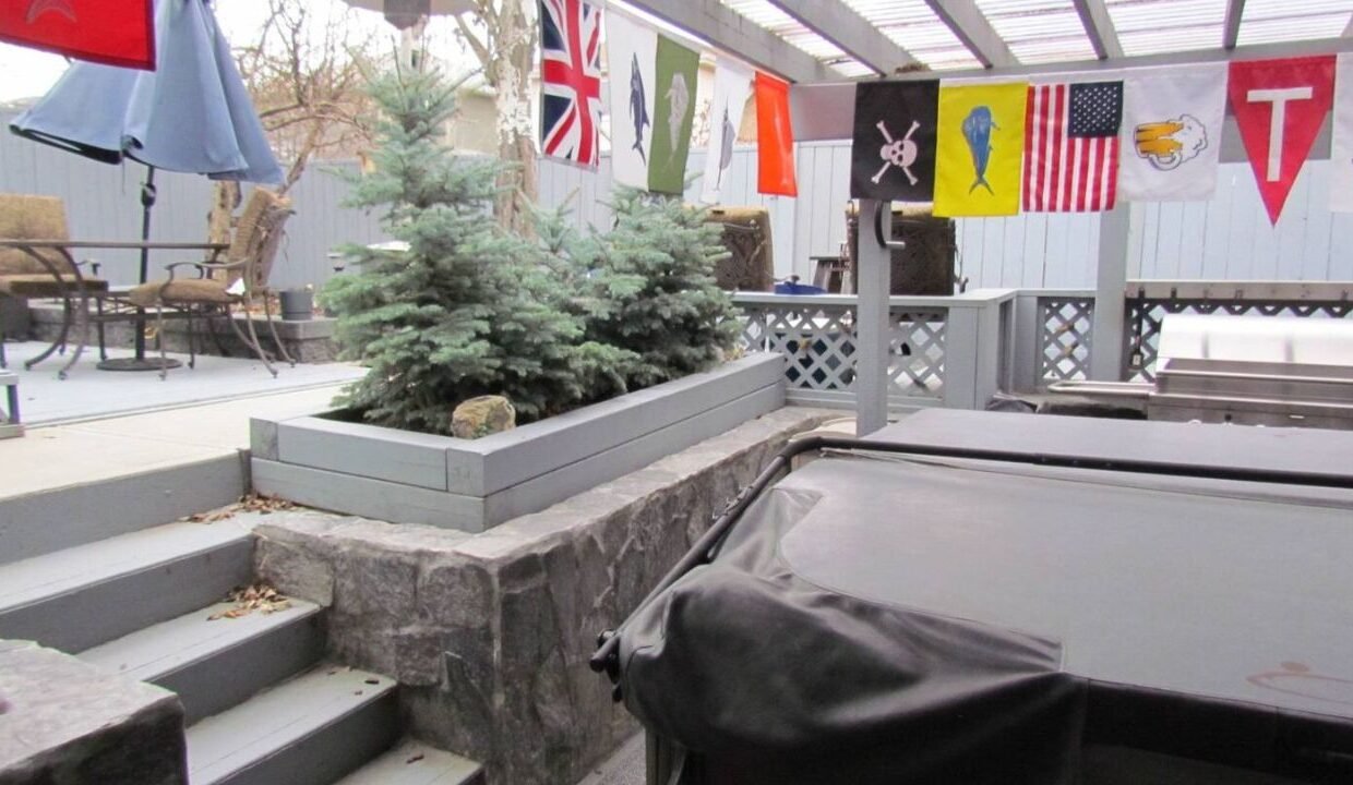 xr:d:DAFIsmKu8H8:82,j:32625763275,t:22081101