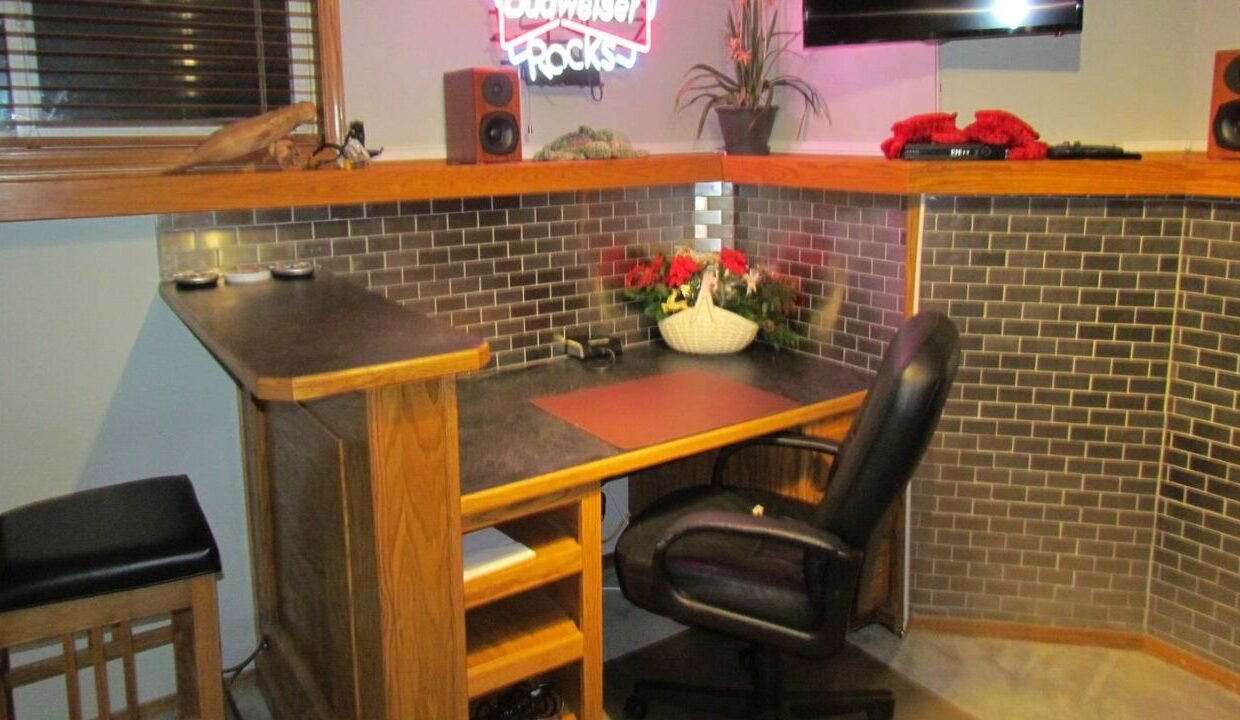 xr:d:DAFIsmKu8H8:106,j:32767382854,t:22081220