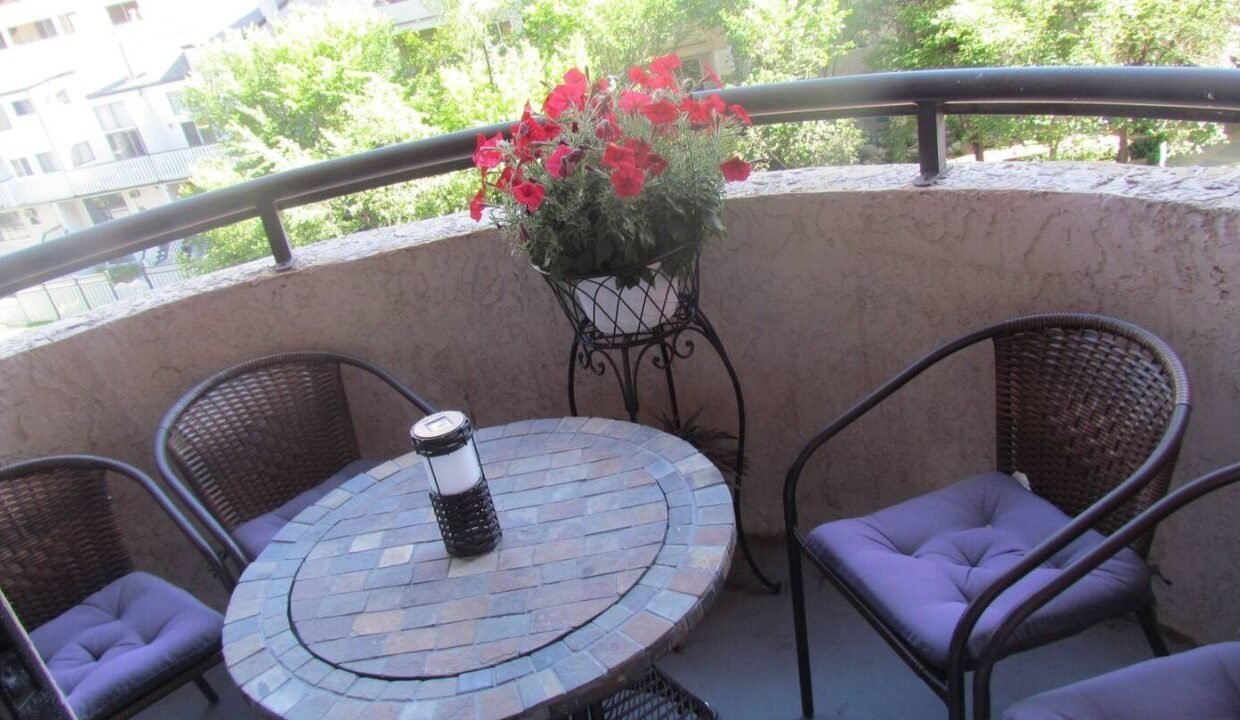 xr:d:DAFIsmKu8H8:40,j:32556477530,t:22081005